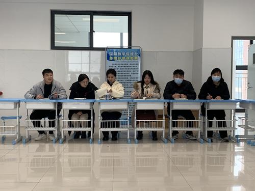 地理备课组评课照片 地理备课组评课照片